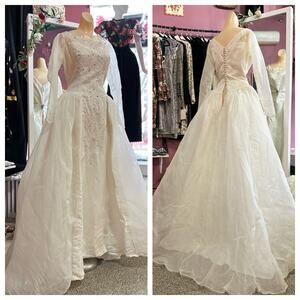 Vintage 50s Wedding Dress Princess Ball Gown Full Skort Long Sleeves Modest M